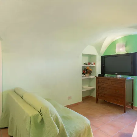 By Interhome Апартаменты Вазиа